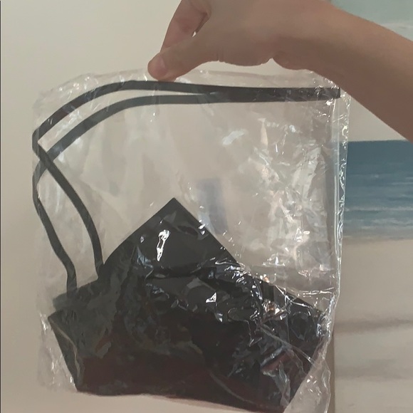 Face Mask. Chic !!! Fashionable black hat - Picture 4 of 4